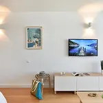 Apartment With Balcony *